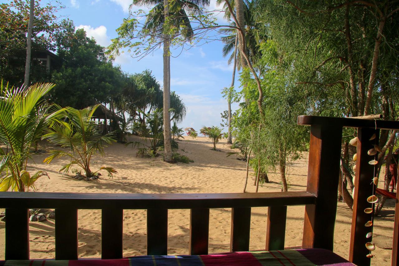 Shiva'S Beach Cabanas Tangalle Exterior foto