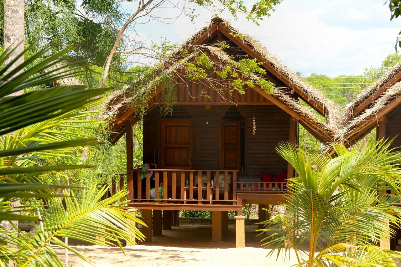 Shiva'S Beach Cabanas Tangalle Exterior foto