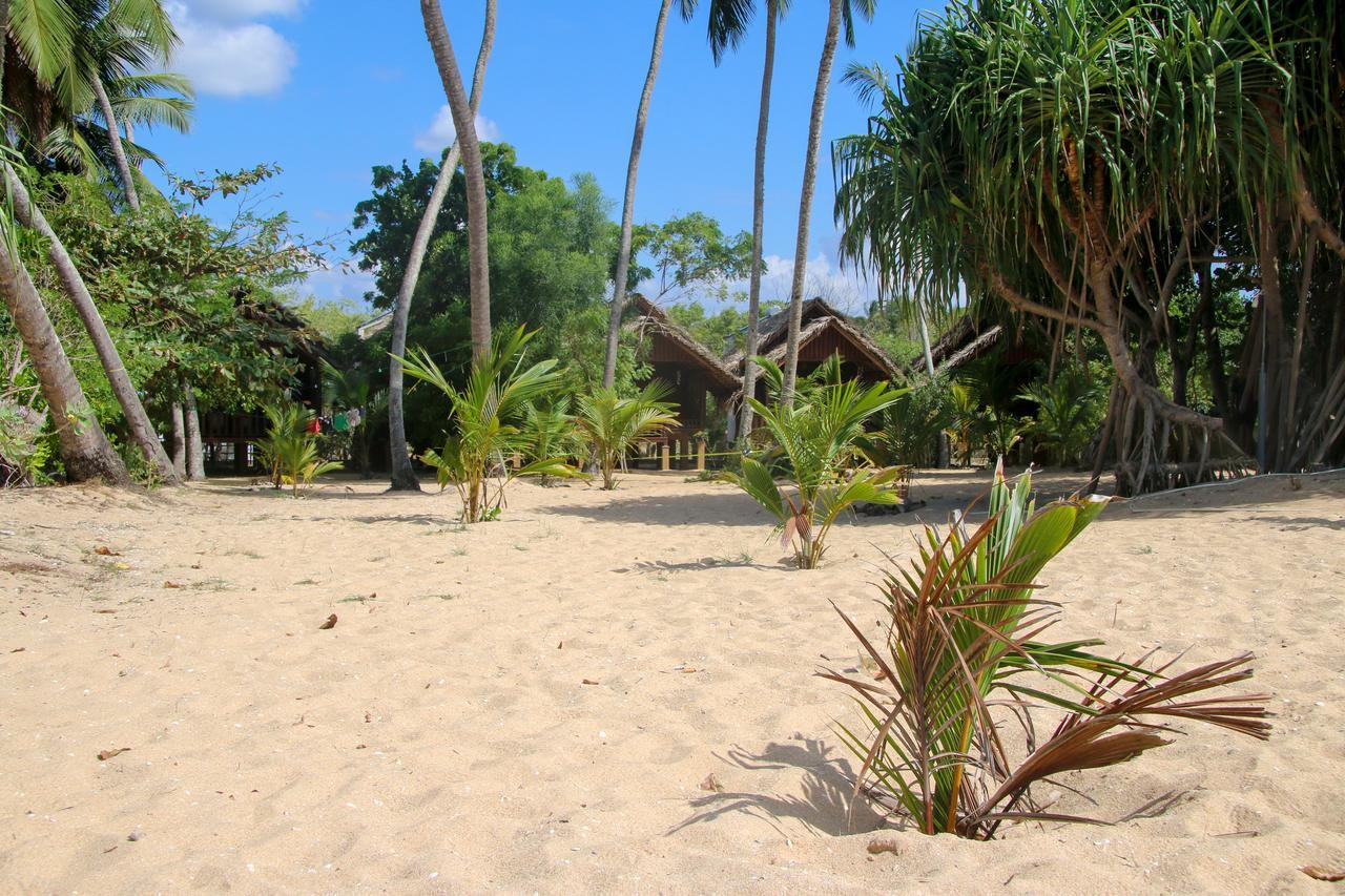 Shiva'S Beach Cabanas Tangalle Exterior foto