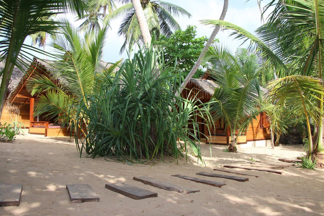 Shiva'S Beach Cabanas Tangalle Exterior foto