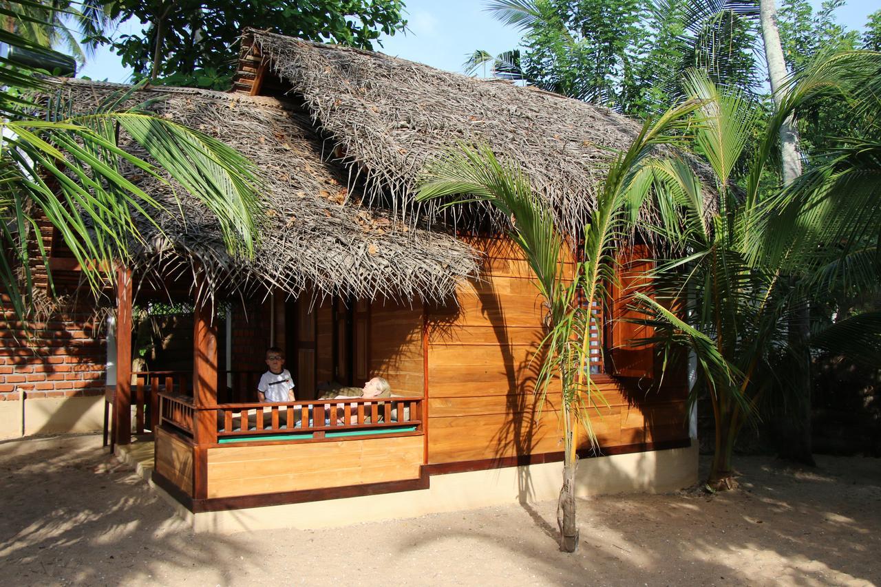 Shiva'S Beach Cabanas Tangalle Exterior foto